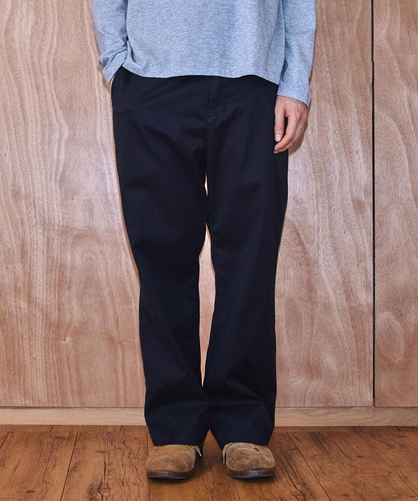1011 GALLERY Gallery Chino Pants - Black