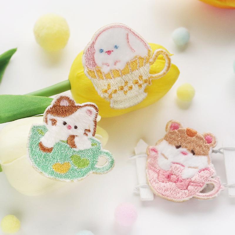 Teetasse Niedliches Haustier Stickerei Aufkleber Kleidung Handyhülle Handbuch Tasche Dekoration Aufkleber Kleidung Loch Flicken Aufkleber Selbstklebender Aufkleber
