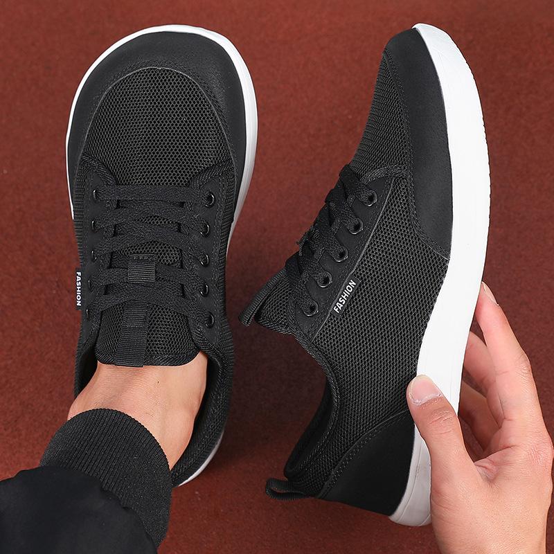Wide Toe Men'S Shoes Retro Casual Breathable Mesh Solid Color Walking Shoes Anti Collision Big Head Lightweight Sports Shoes