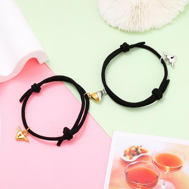 Stylisch Modebewusst 2 Stück / Paar Passende Partnerarmbänder Liebhaber Entzückendes Herz Magnet Armband Valentinstag Armband Anziehen BrazaleteMode