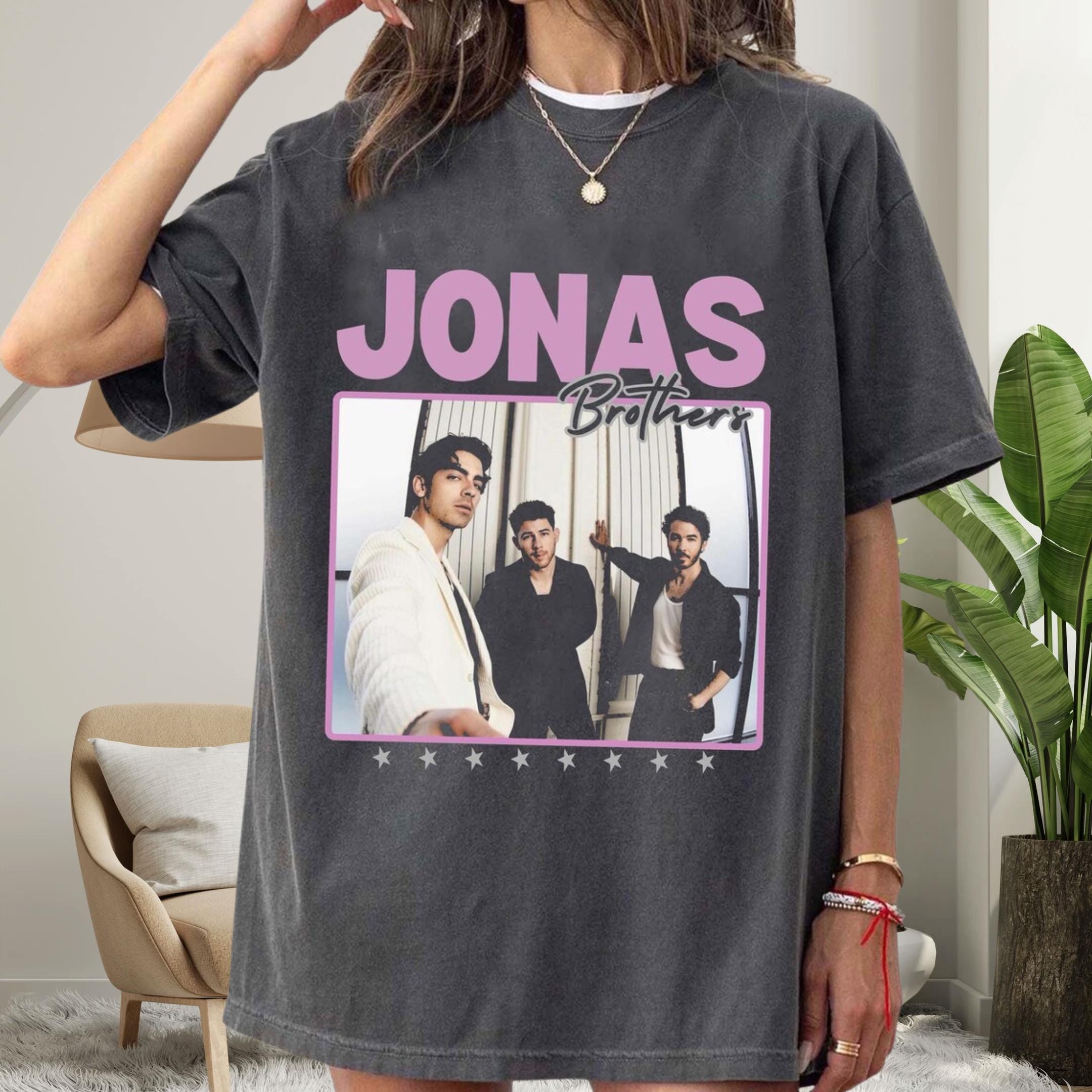 

Jonas Brothers Inspired Tour TShirt Vintage Pop Band Graphic Tee Summer Unisexs and Womens Loose and Breathable Tshirt Top S