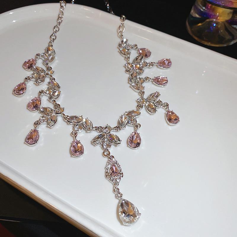 Elegant Rhinestone Flower Tassel Necklace for Women - Stylish Geometric Water Drop Design