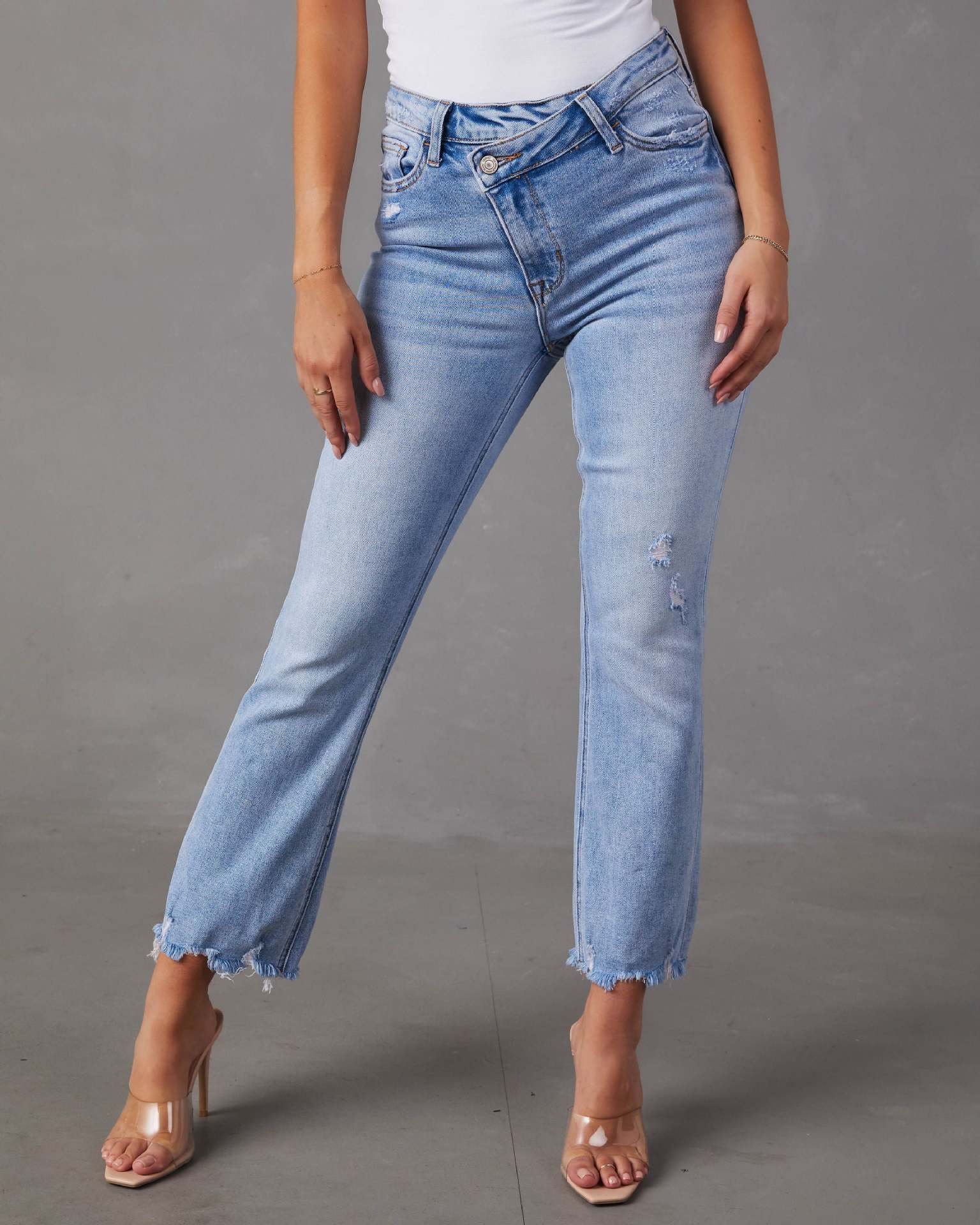 Jeans women s 2026 new loose wide-leg long street hipster washed jeans S светло-синий