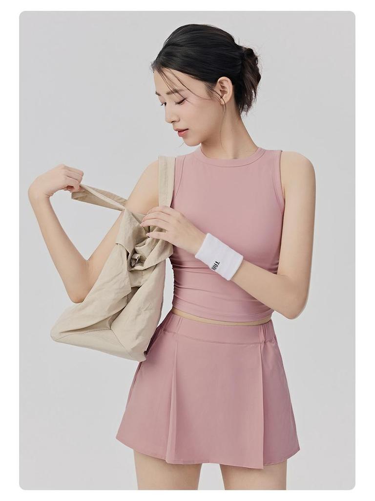 Women's Sportswear Set: Padded Bust Yoga Vest & Loose Casual Anti-exposure Skirt Shorts with Pleated Waistband and Belt