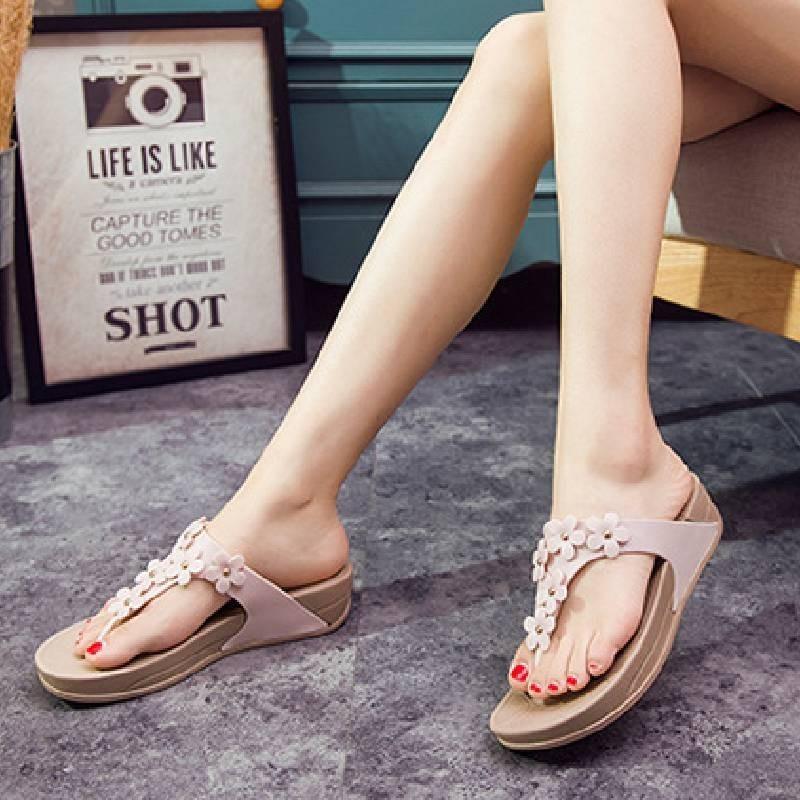 2024 Stylish Summer Wedge Flip Flops For Women Comfortable Beach Sandals With Thick Sole