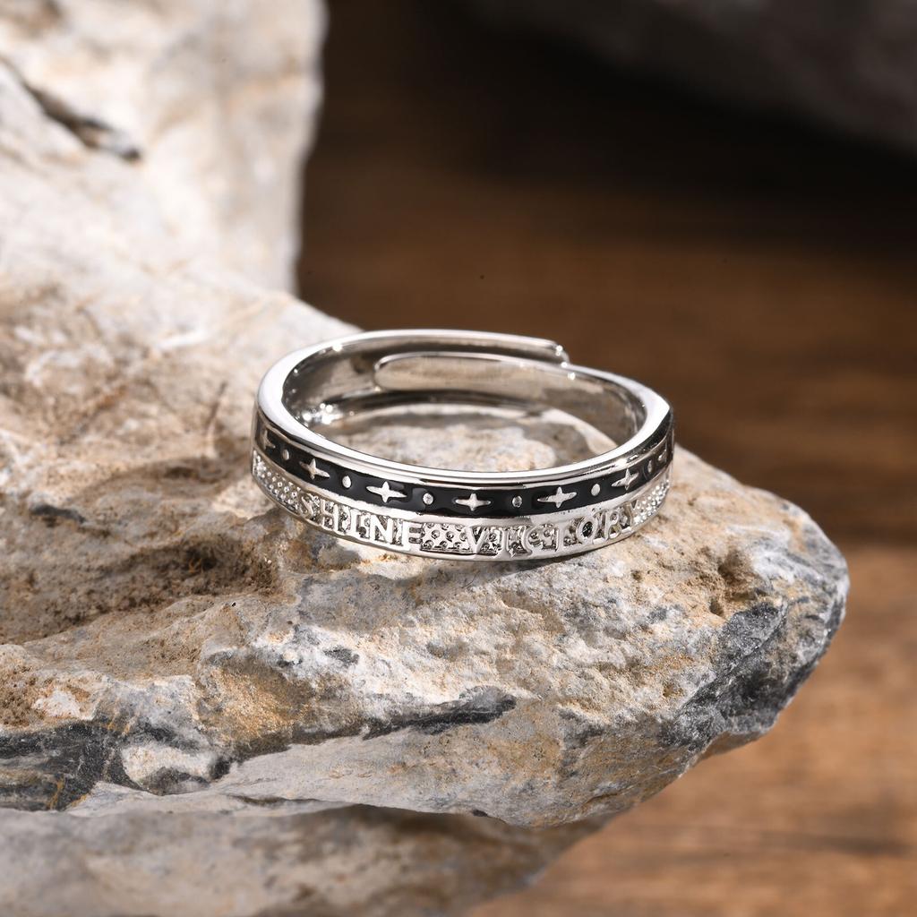 Vnox Dwukolorowy Otwarty Pierścionek dla Mężczyzn, Czarny Kolor Miedziany Metalowy Pierścionek na Palec, Regulowany Rozmiar Uniwersalny Pierścionki z Gwiazdami