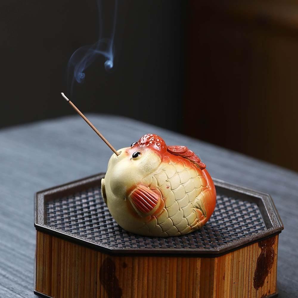 Yixing Clay Teapet Goldfish Ornament Sprays Water Good Luck Incense Holder Tea Ceremony Accessory Bubble Blowing Fish