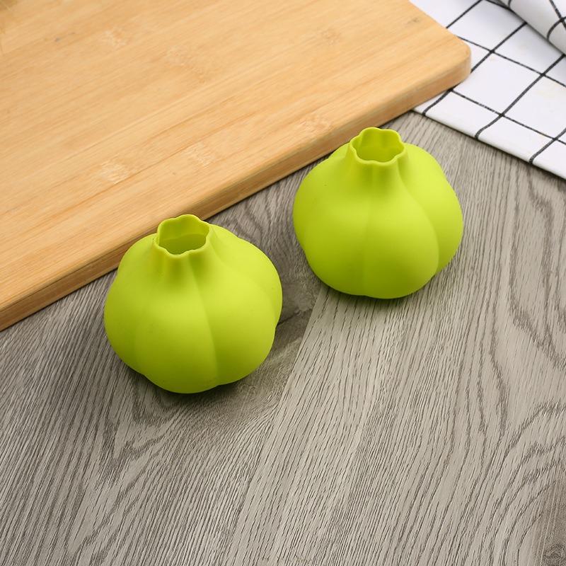 Kitchen Garlic Peeler Manual Garlic Peeling Tool High Temperature Resistant Silicone Garlic Peeler