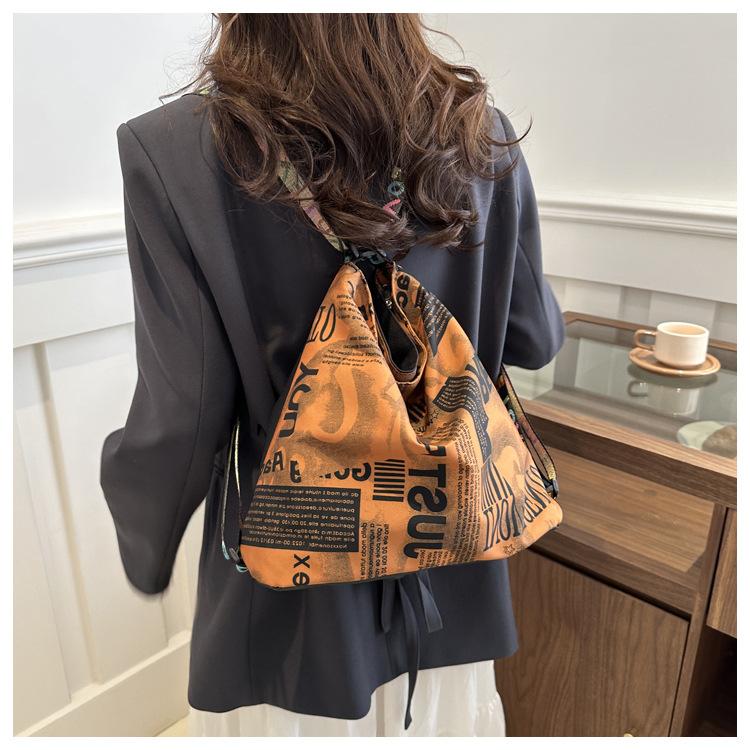 2024 Nuova borsa a tracolla di grande capacità Borsa casual alla moda Borsa a tracolla versatile Borsa a mano