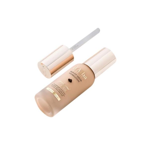 d'Alba Skin Fit Serum Foundation 40ml With Spatula (No.21 Light Beige / No.23 Natural Beige) - High-Adherence Glow Liquid Foundation, K-Beauty Glow