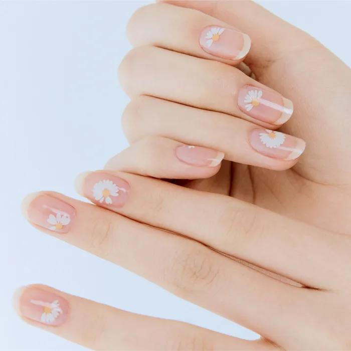MVK gel nail