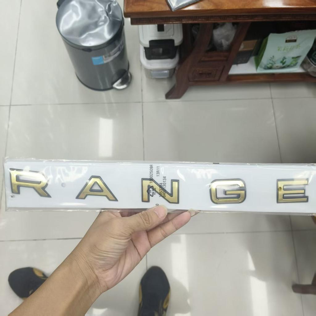 Logo RANGE ROVER, logo dopisu pro Range Rover Executive Sports Aurora, zadní samolepka s černým písmem a červeným okrajem