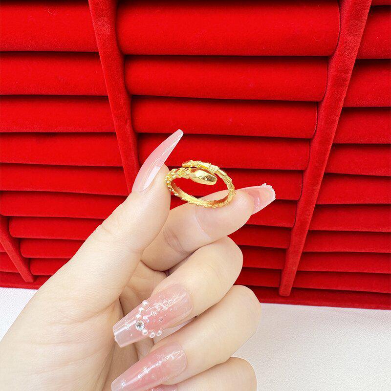 Exquisite Sand Gold Open Ring for Women: High-End Niche Design, Light Luxury Style, Long-Lasting Color, Imitation Gold.