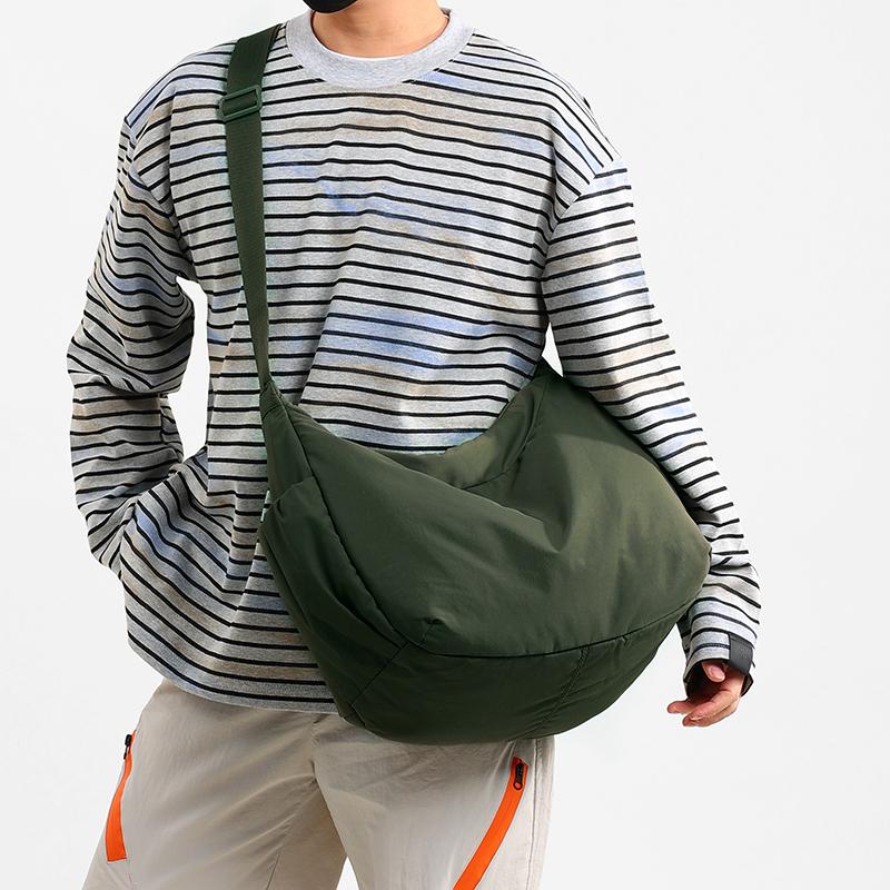 Large Capacity Nylon Bag Unisex Crossbody Bag Shoulder Bag