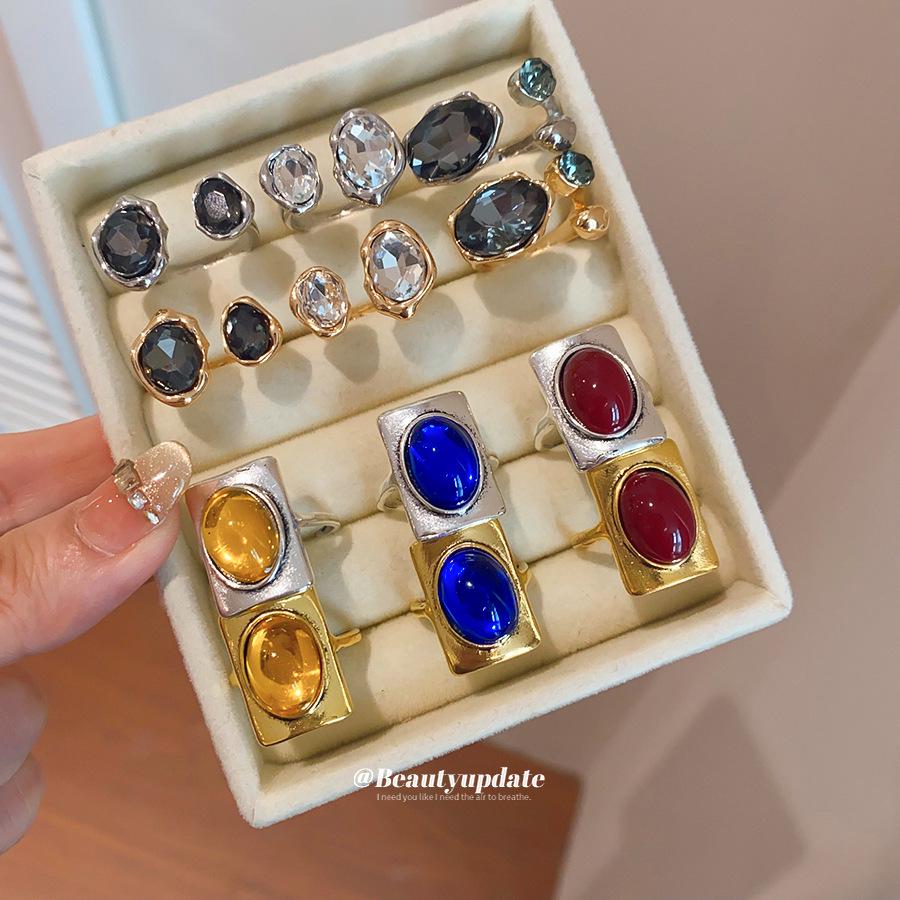 Three-Piece Vintage Distressed Crystal Geometric Open Ring - Women's Niche High-End Hand Jewelry