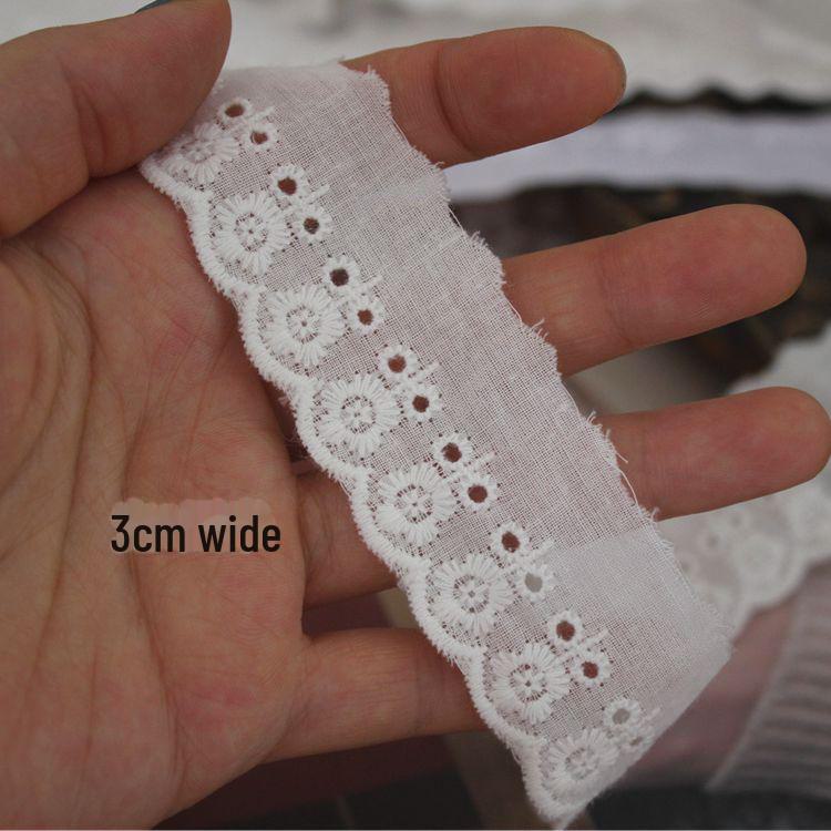 Exquisite Narrow Edge Cotton Lace with Small Floral Embroidery for Clothing Decoration