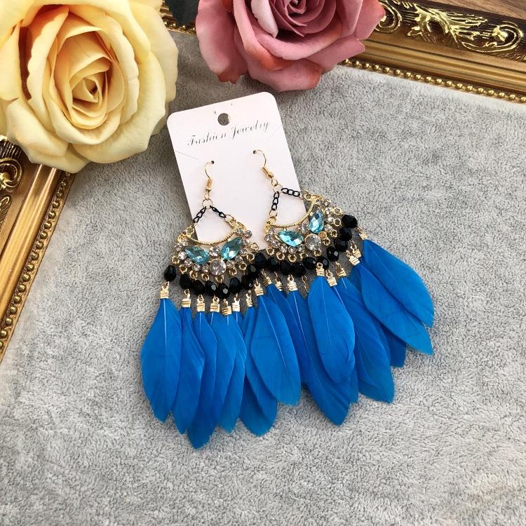 

Retro Personality Baroque Fringed Earrings Long Femininity Versatile Bohemian Holiday Earrings Ear Accessories