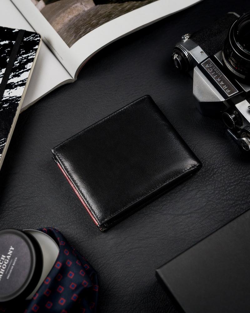 Slim Men's Wallet Made of Natural Grain Leather with a Zipper Compartment - Rovicky
