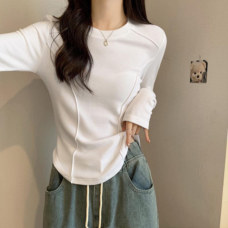 The New Style of Autumn and Winter Women's Clothing with a Black Fashion Round Neck Slim Long-sleeved T-shirt, Warm and Thickened Design Ladies Top