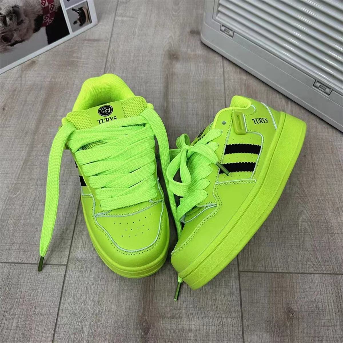 

Летние новые оригинальные нишевые низкие кеды флуоресцентно-зеленого цвета на толстой подошве, студенческая спортивная и повседневная обувь 37 флуоресцентный зеленый