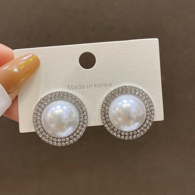 S Silver Needle European and American Retro Pearl Earrings Women's Full Diamond Round Stud Earrings Cold Wind Ear Jewelry