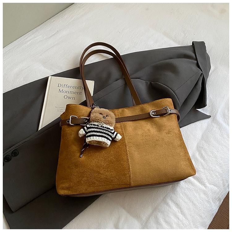 Suede Large Capacity Bag Women's Winter New Retro Fashion Armpit Bag Commuter Simple Tote Bag