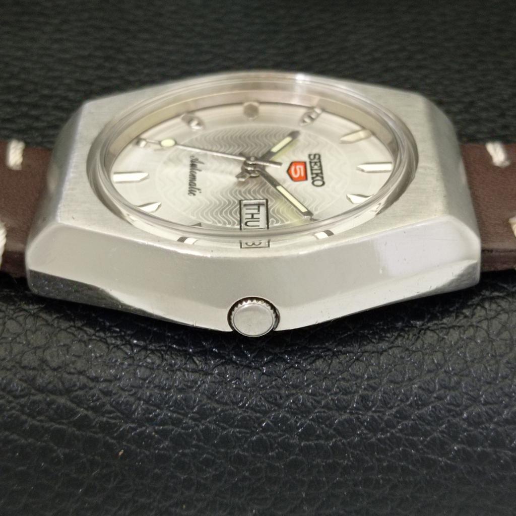 JAPAN VINTAGE SEIKO 5 AUTOMATIC 6309A MENS SILVER COLOR DIAL WATCH A701648-5 R206c-a701648