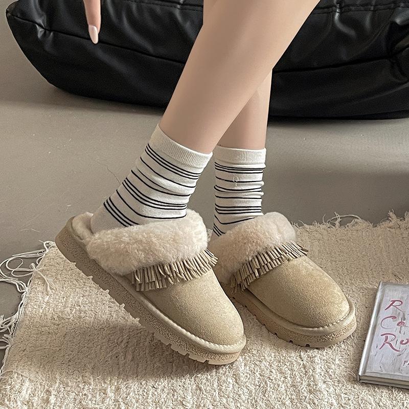 Niche Design Sense Tassel Baotou Drag Women Autumn and Winter Retro Plush Versatile Home Suede One-pedal Cotton Slippers