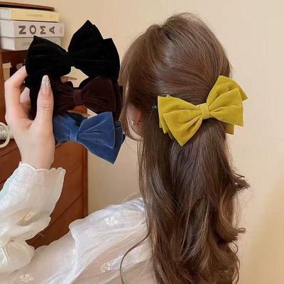 Accesorios para el cabello – Pinzas y clips para el pelo
