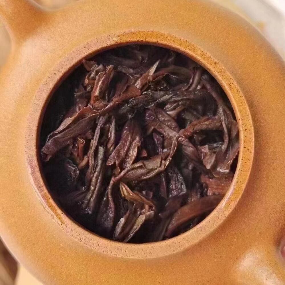 400g Yunnan Puerh Alter Roher Teekuchen 2002 Shunshixing Frühling Gealterter Roher Pu-erh Tee