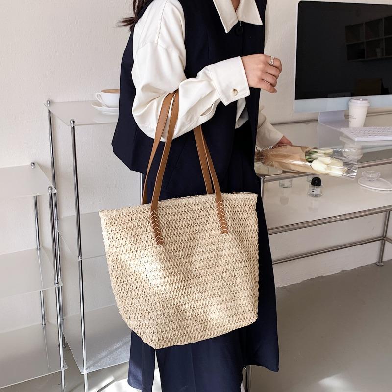 New New Woven One-color Woven Bag Fashionable Shoulder Straw Bag Casual Women's Bag Beach Bag