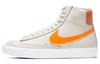 Blazer Mid 77 Light Bone Orange Donna CZ0461-001