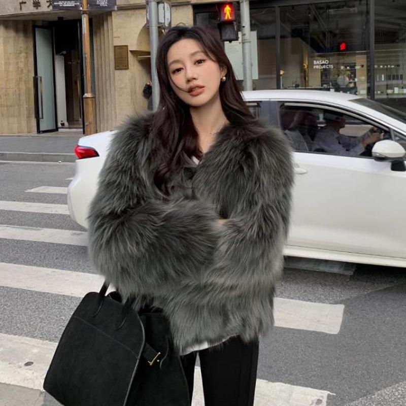 Autumn Long Sleeve Loose Plush Fox Fur Coats Women Fashion Soft Warm Short Winter Jackets Women Tops Solid Elegant Street Loose Lady Jacket Coat 25878