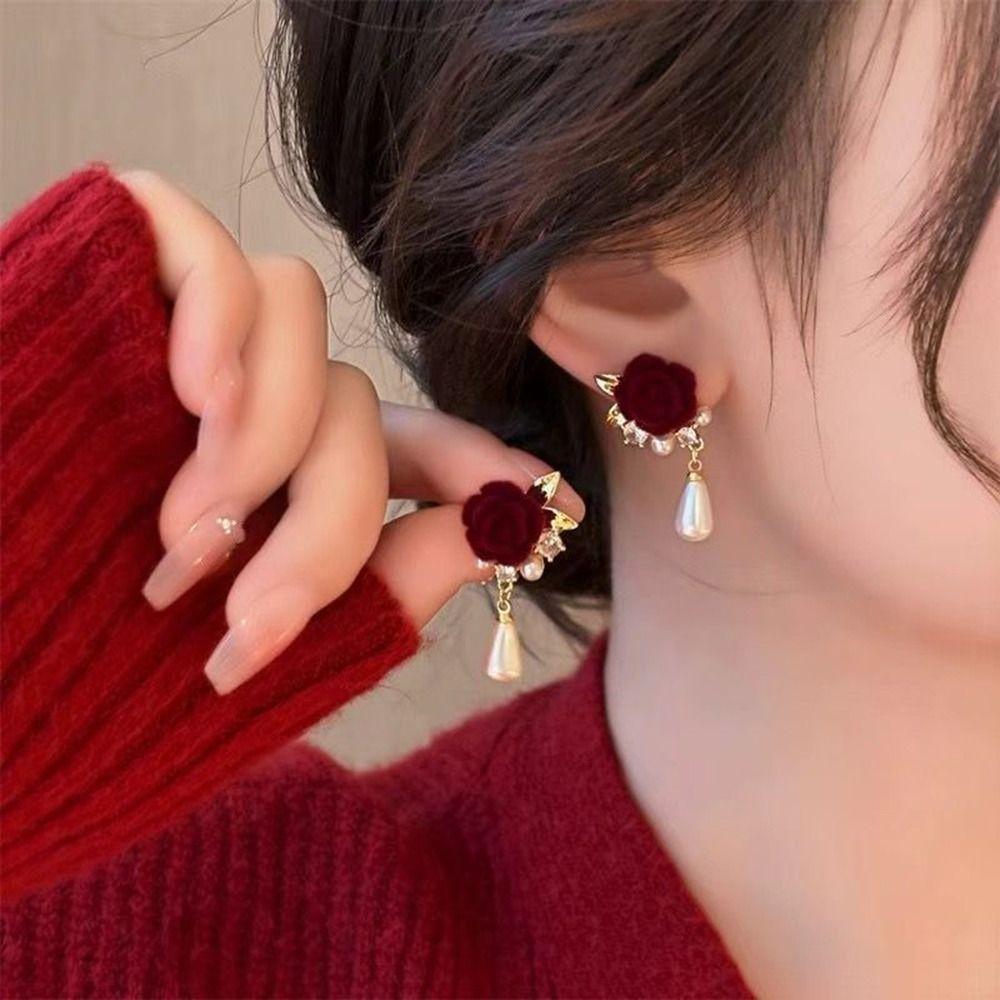 1Pairs Rose Flower Decorative Earrings Red Velvet Rose Pearl Stud Earrings  Wedding Jewelry