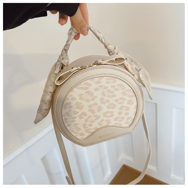 2025 Leopard Print Single Shoulder Crossbody: Women's Retro Round Handbag In Celebrity Fashion