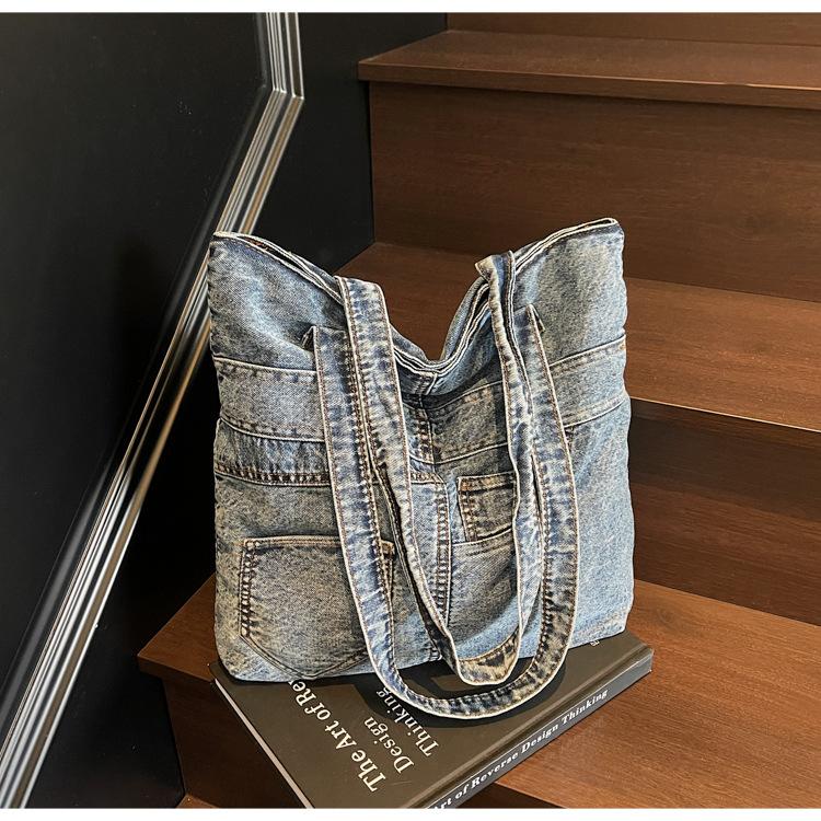 

Retro new commuter tote bag women s large-capacity shoulder bag feeling casual versatile underarm bag светло-синий