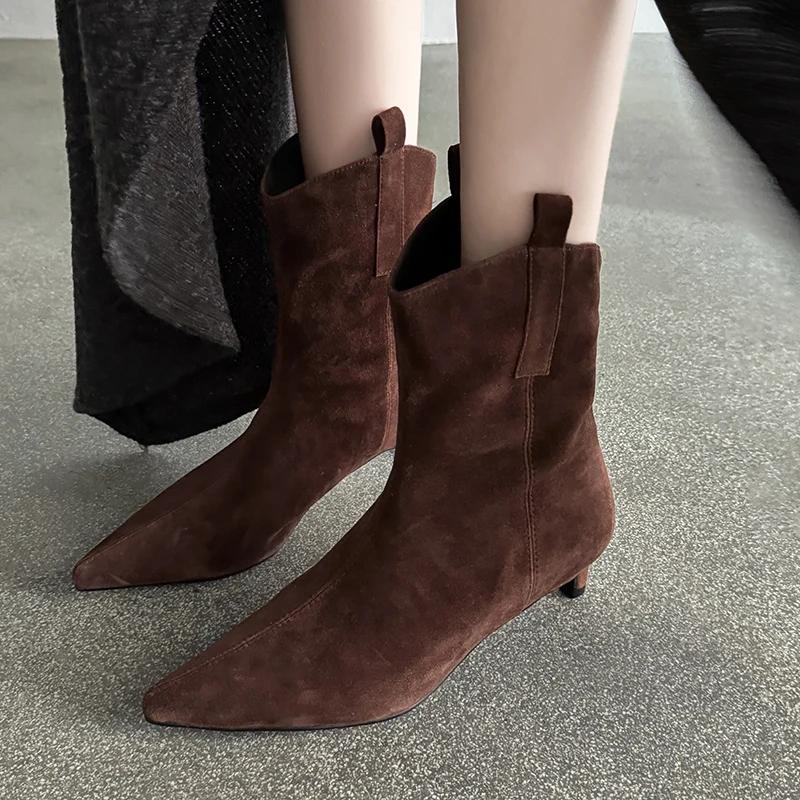 Fashion 2024 New Autumn Winter Women Boot Leather Short Boots for Women Fashion Pointed Toe Med Heels Ladies Shoes Modern Chelsea Boots