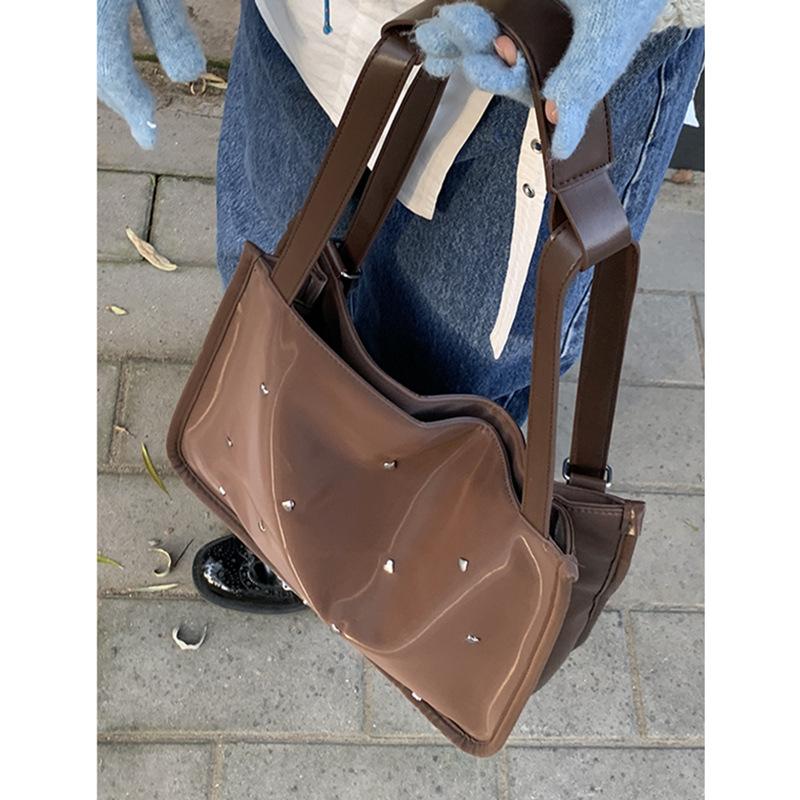 

Vintage college style backpack women s 2025 new fashion simple commuter tote bag casual large-capacity backpack