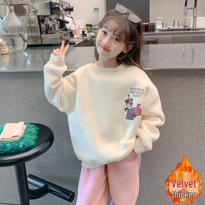 2025 Korean-Style Girls' Cartoon Bear Hoodie: Stylish Autumn/Winter Velvet Top