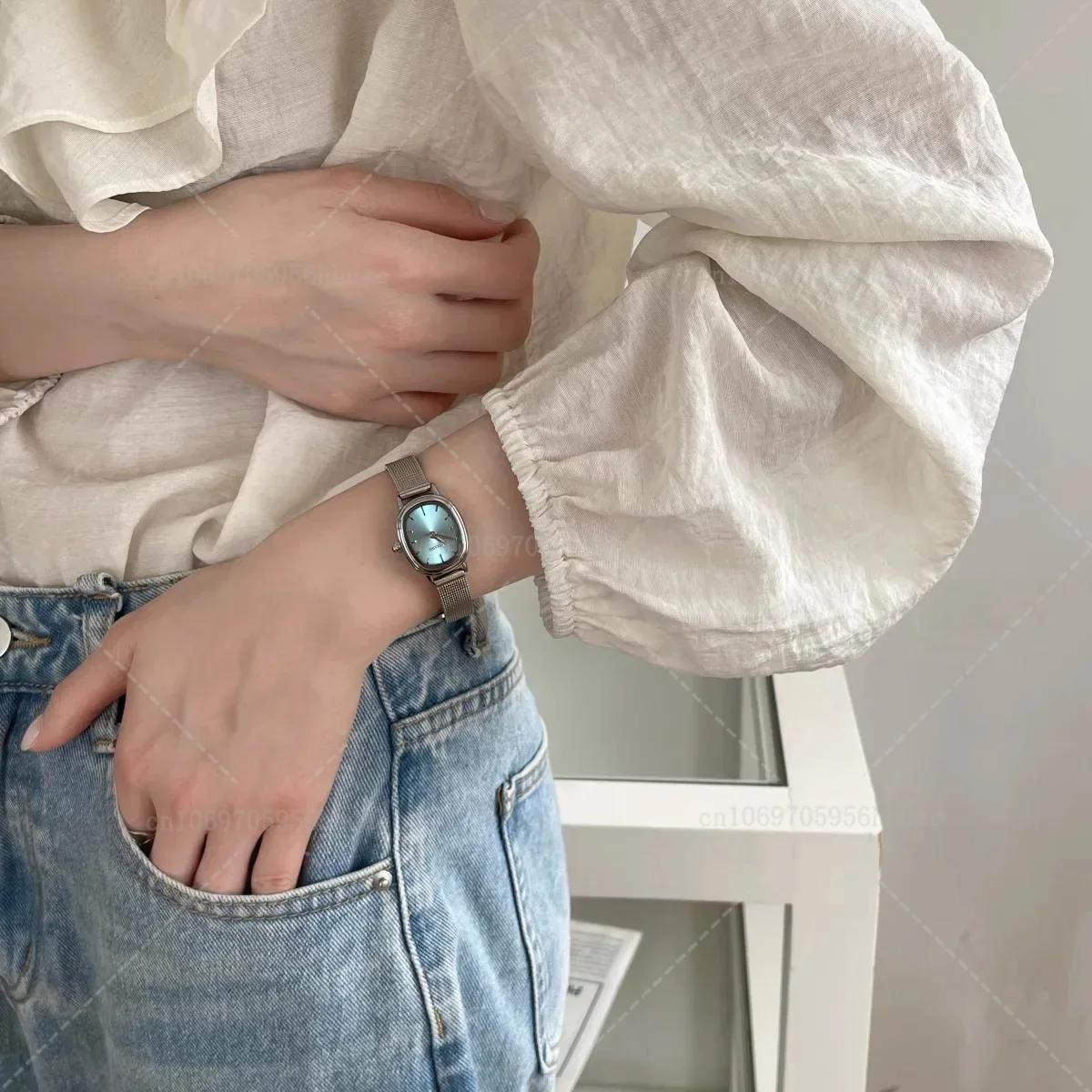 

Маленький овальный циферблат Зеленые часы Простые из нержавеющей стали Женские наручные часы Бренд Женские Роскошный подарок Кварцевые часы Дропшиппинг