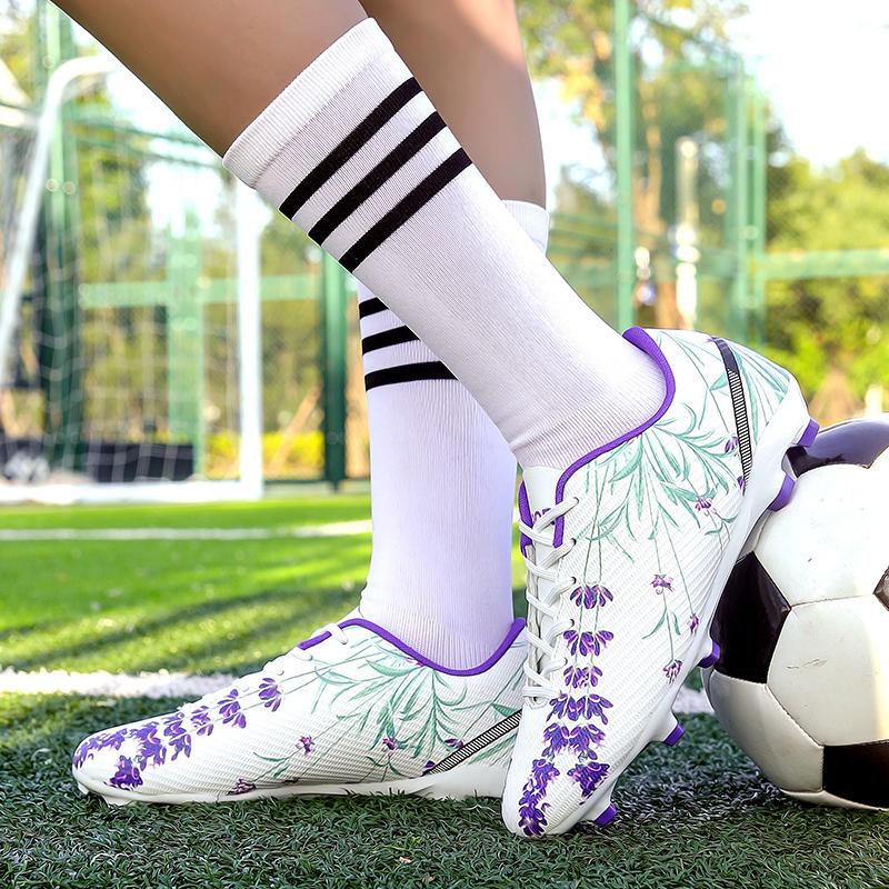Women  Soccer Shoes Large Size Ultralight Football Boots Boys Sneakers Non-Slip AG/TF Soccer Cleats Ankle Boots Unisex