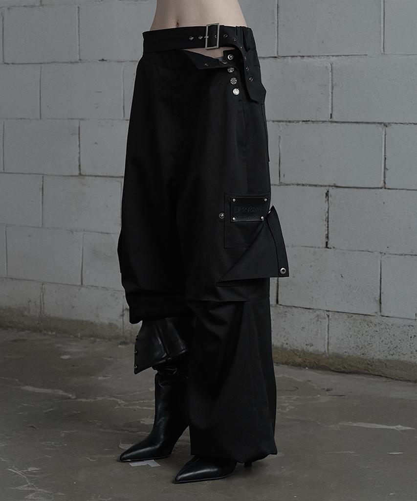 ETRE AU SOMMET Belted Two-Pocket Cutline Oversized Pants (Black)