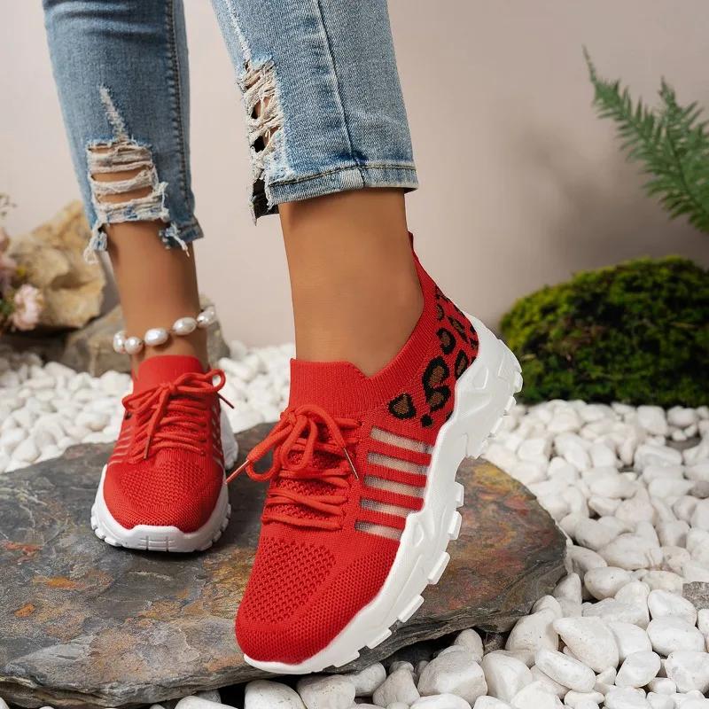 Fashion Sneakers Women Lace Up Platform Sports Shoes 2025 Ladies New Fashion Breathable Running Tennis Shoes Comfortable Casual Sneaker