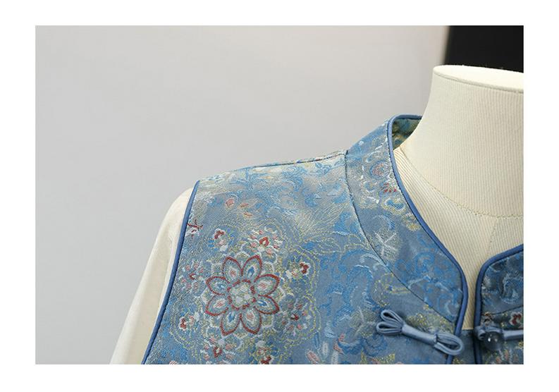 Women's Blue Brocade Jacquard Vest - New 2026 Chinese Style with Frog Buttons, Sleeveless Elegance for Spring