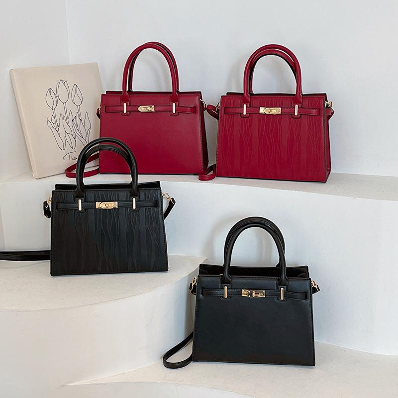 New Stylish and Simple Lock Kaibaoli Portable Shoulder Oblique Span Women's Bag