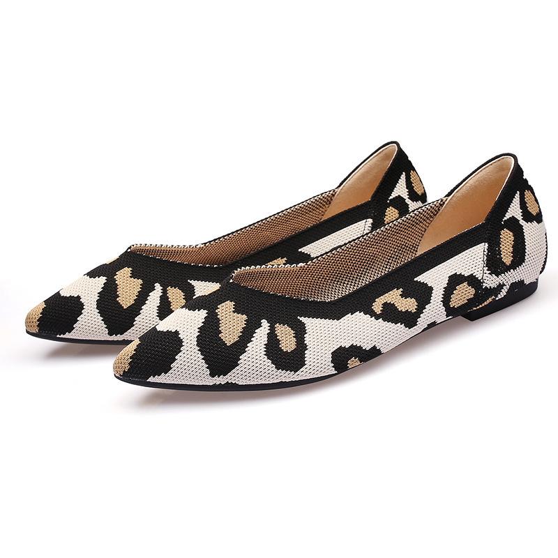 Egg Rolls Spring and Autumn Flying Knitted Single Shoes 40 Doudou 41 Flat Bottom 43 Large Size Women's Shoes Soft Sole Knitted Pointed Tip