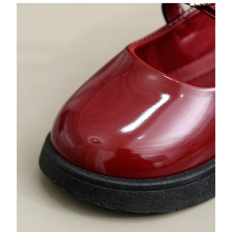 Spring and Autumn New Fashion Love Comfortable Soft Sole Leather Shoes