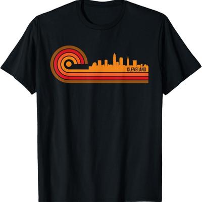 Retro Style Cleveland Ohio Skyline T-Shirt T-Shirt