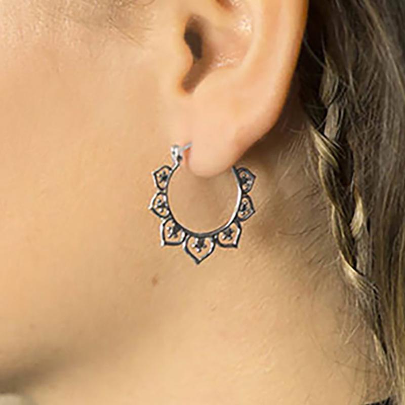 Literary And Retro New Chinese Style Wind Ear Buckles, Lotus Small Fresh Earrings, Court Metal Women'S Earrings