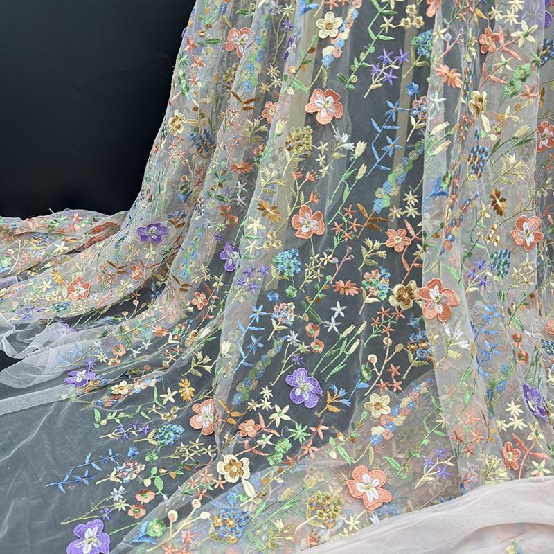 

1 ярд 3D Цветочная кружевная тюль Ткань Нежная вышитая кружевная ткань для самостоятельного шитья Свадебное платье Вечеринка Фон Декор 1 Yard